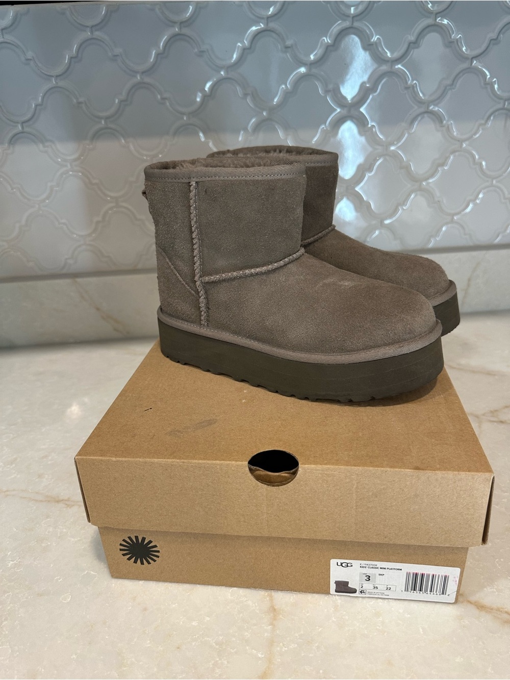 UGG Kids Short Suede Boots in Grey